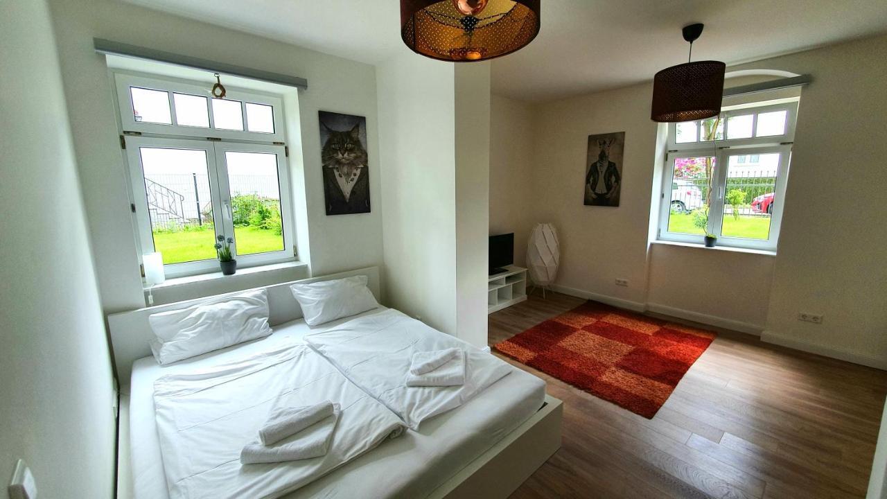 Pineapple Apartments Dresdner Heide Mit Garten Dresda Exterior foto