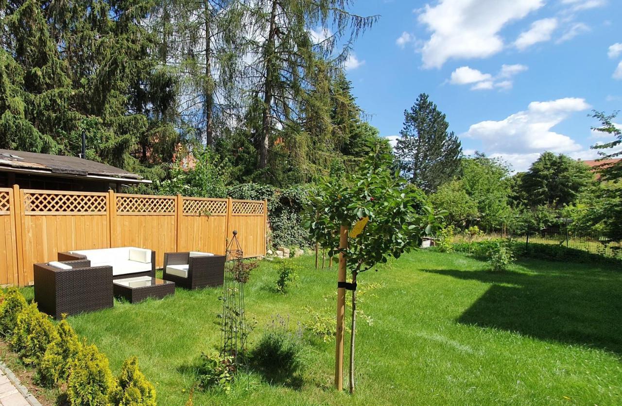 Pineapple Apartments Dresdner Heide Mit Garten Dresda Exterior foto
