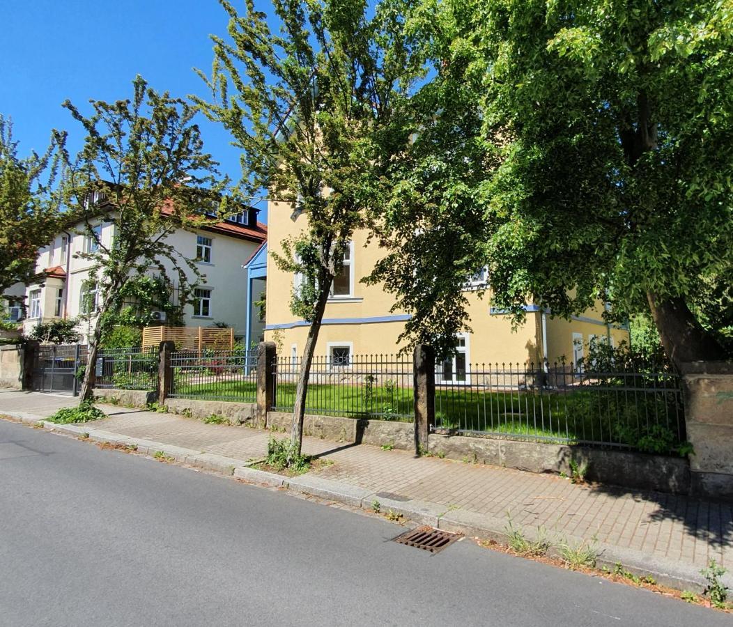 Pineapple Apartments Dresdner Heide Mit Garten Dresda Exterior foto